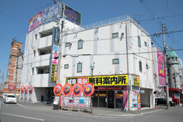 高松市城東町の風景、地元で人気の城東ビル外観