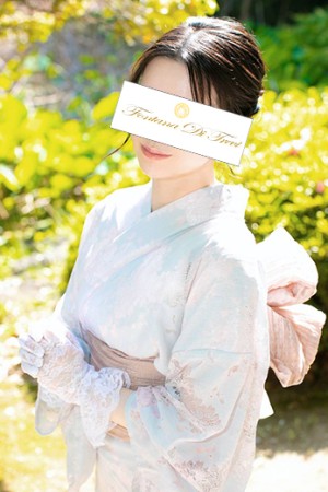 高松トレビの泉 水那月 杏～みなつき あん～