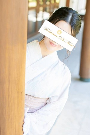 高松トレビの泉 水那月 杏～みなつき あん～