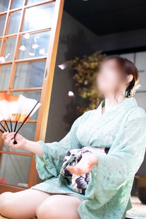松山メンズエステ　膝麻久庵 白森　さくら