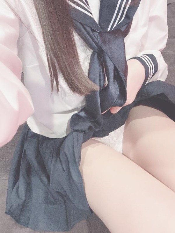 愛ドル学園～制服美少女集めました～ つむぎ☆甘えん坊なMっ子 次回出勤予定✨