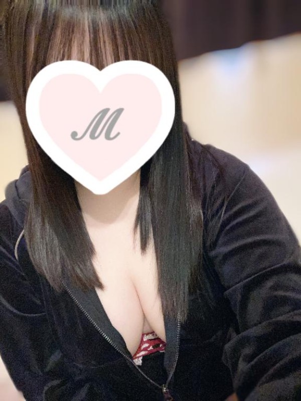赤と黒 小鳥◇ももか