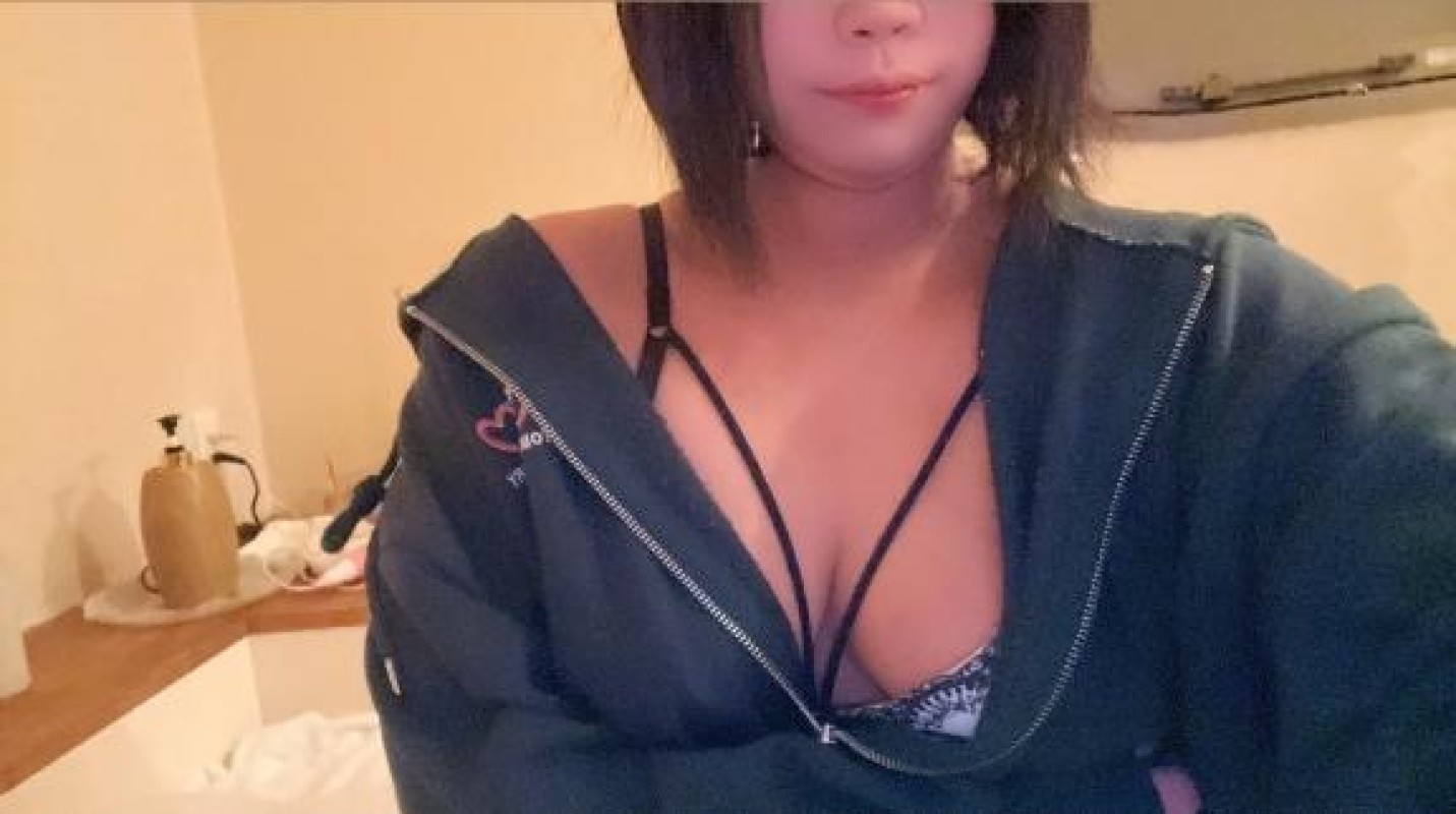 エステ＆ヘルス　きゅんきゅん うる ?出勤?
