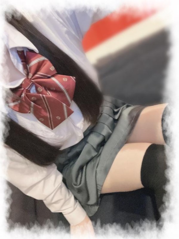 愛ドル学園～制服美少女集めました～ あまなつ　さつき☆ご奉仕大好き ˶ˊᜊˋ˶