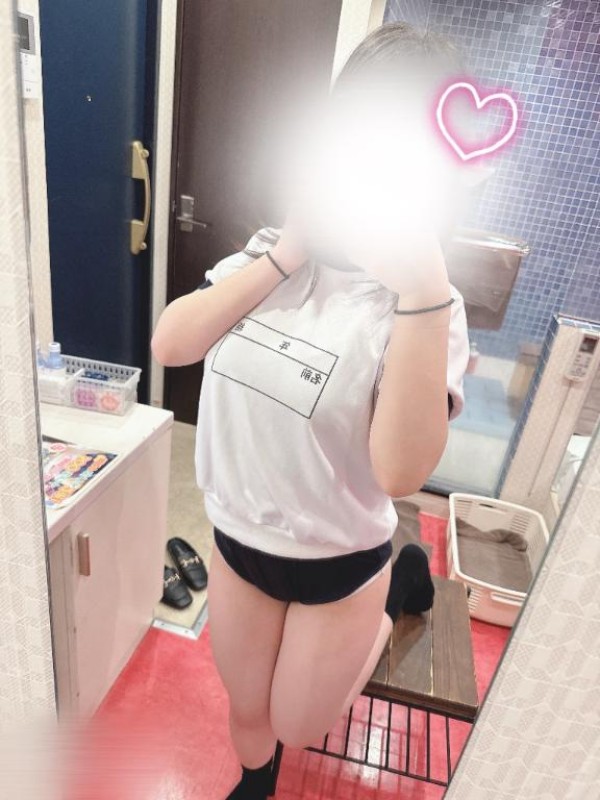 愛ドル学園～制服美少女集めました～ まお☆極上ふわふわおっぱい 次は10日ᥫᩣ ̖́-