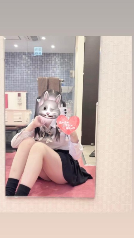 愛ドル学園　☆制服着たまま部☆ 白川　ゆずな☆止まらない可愛さ もちふわっ///