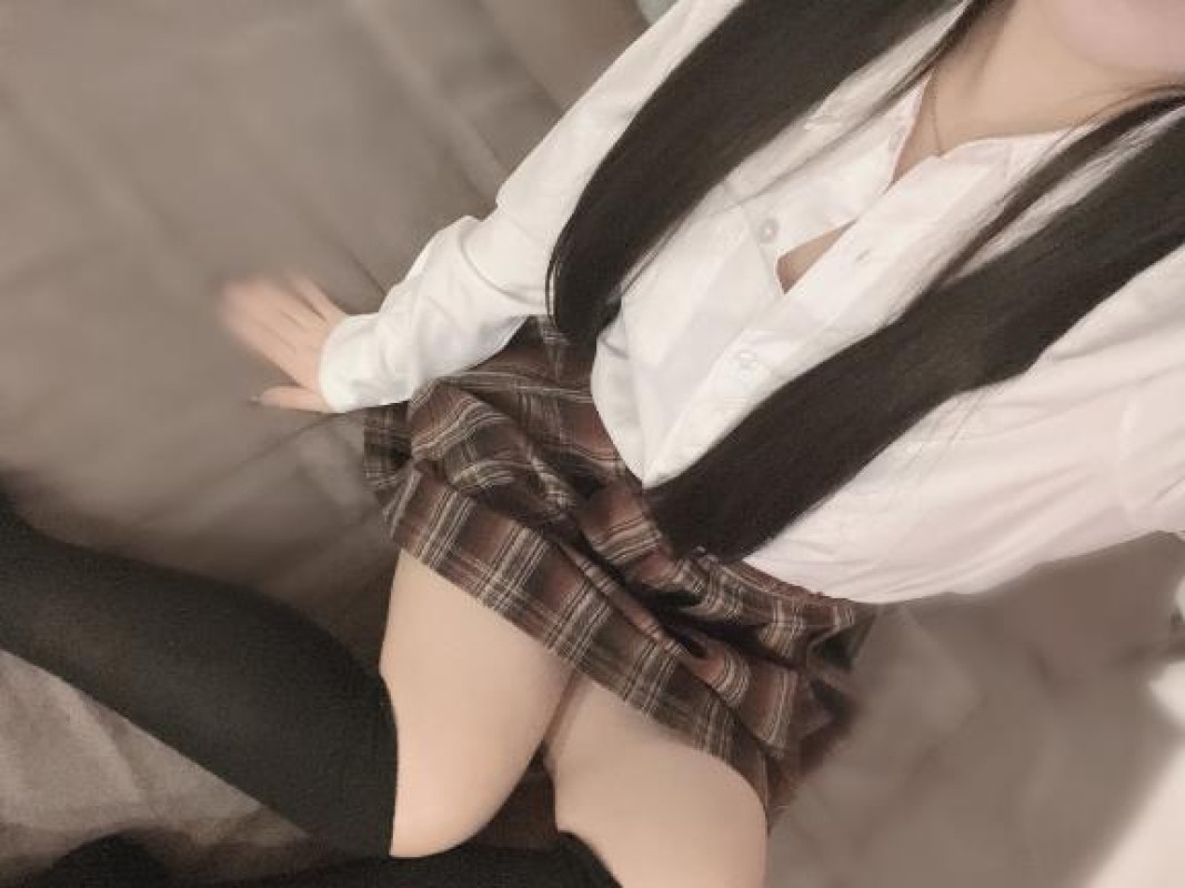 愛ドル学園　☆制服着たまま部☆ あまなつ　さつき☆ご奉仕大好き ᐡっ ‧̫ ㅠᐡ