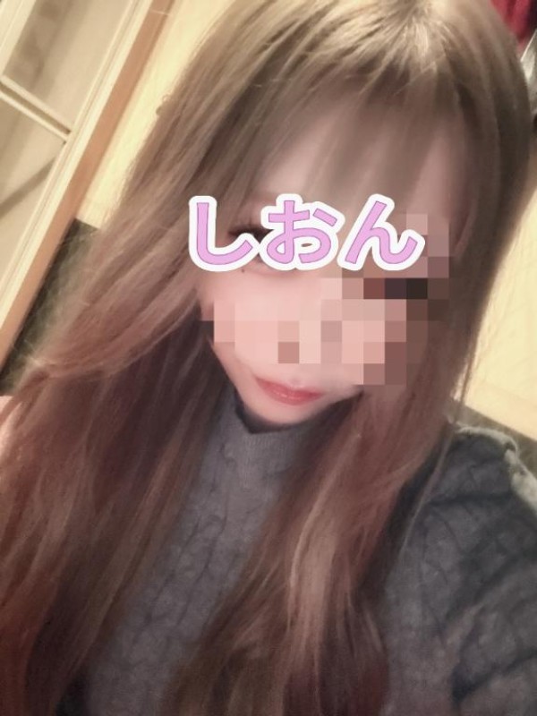 しおん【ロイヤルOP対応】出勤してました?