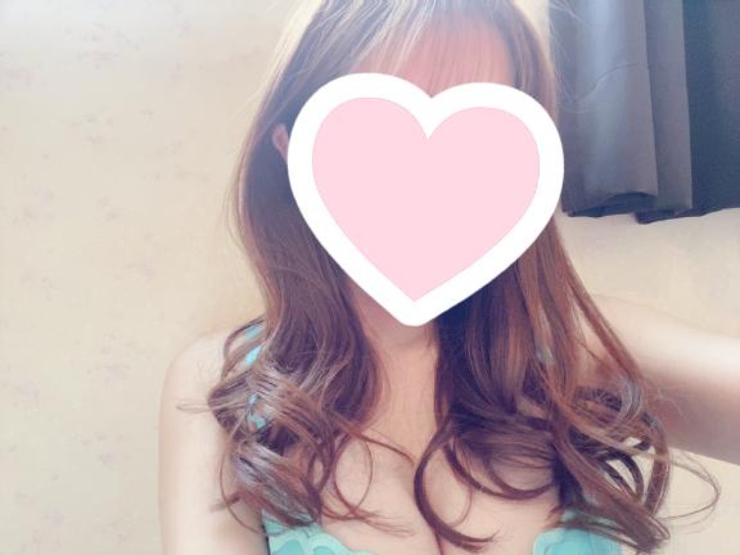 赤と黒 穂高◇あき 出勤しました?