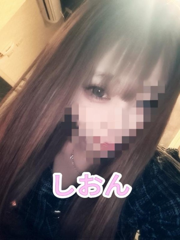 しおん【ロイヤルOP対応】出勤してます?