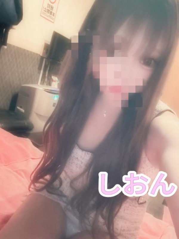 しおん【ロイヤルOP対応】出勤しました?