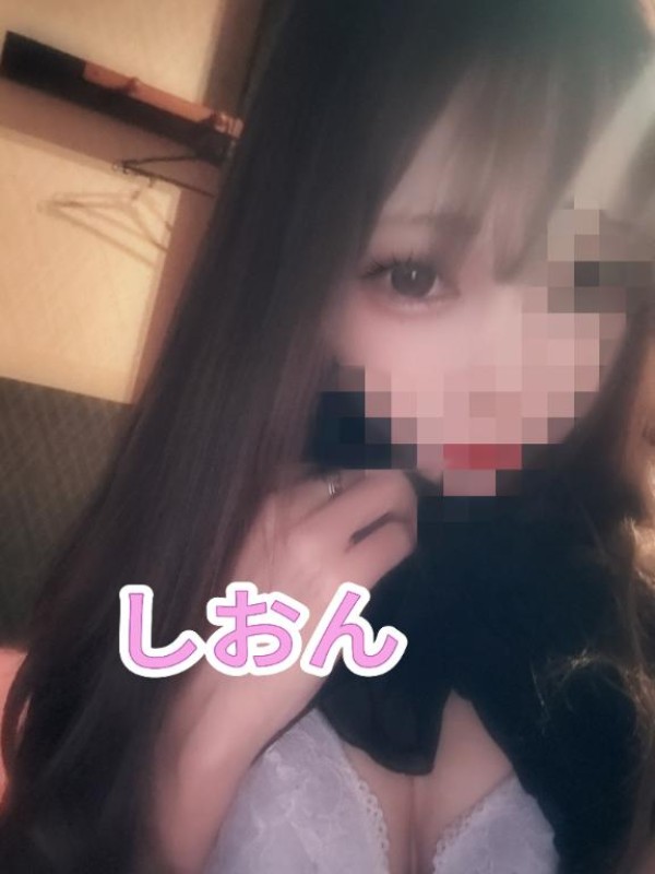 しおん【ロイヤルOP対応】出勤してます?