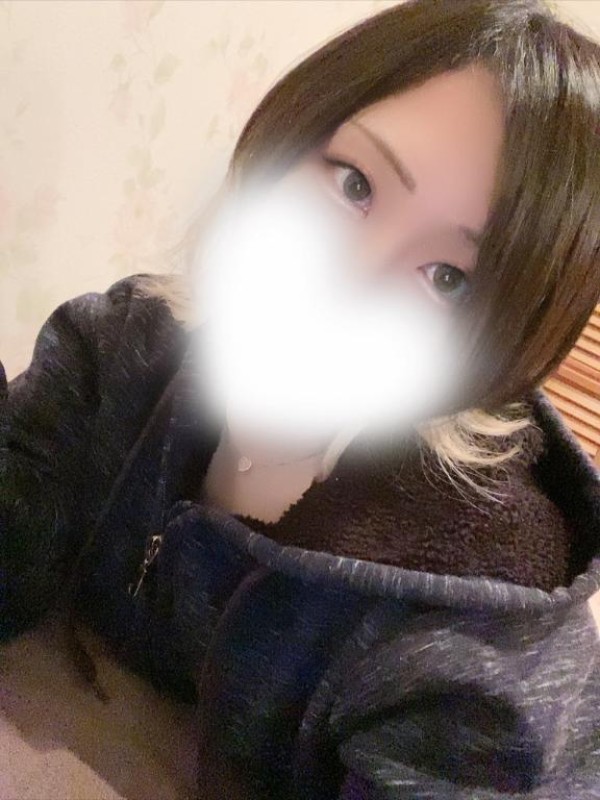 れお♡誰もが振り返る最高彼女┏( .-. ┏ ) ┓ｽﾝｯ