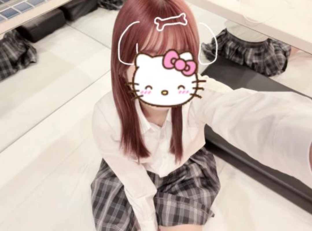 愛ドル学園　☆制服着たまま部☆ 白川　ゆずな☆止まらない可愛さ ?