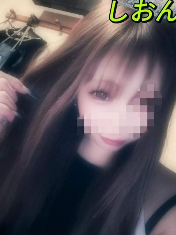 しおん【ロイヤルOP対応】出勤しました?