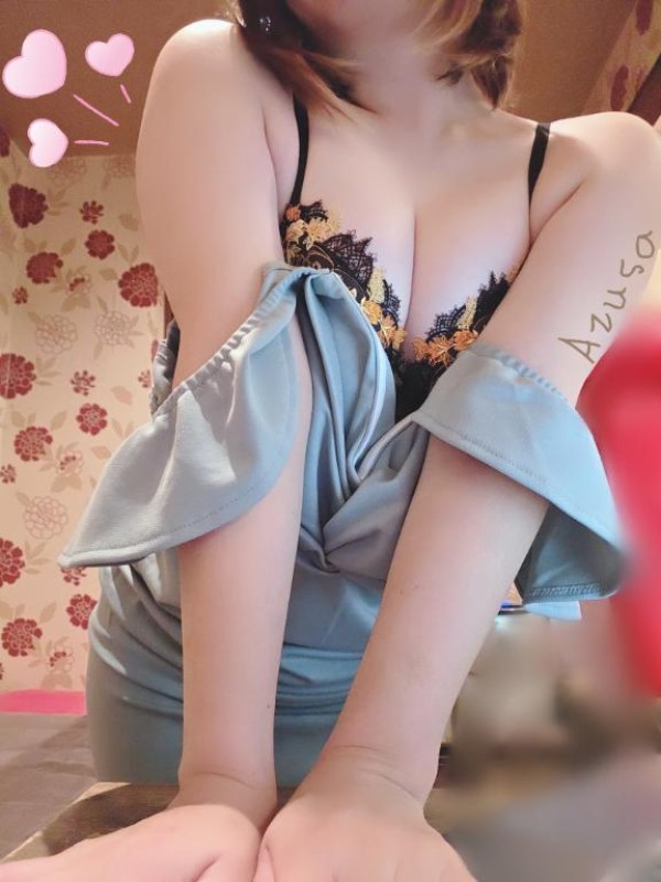 あずさ☆色気溢れる美女出勤ちゅう?