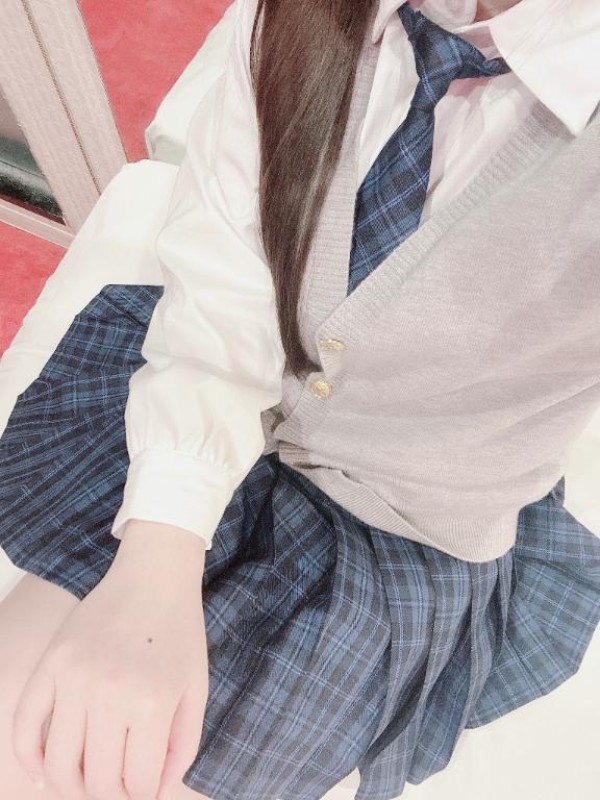 愛ドル学園　☆制服着たまま部☆ つむぎ☆甘えん坊なMっ子 出勤??