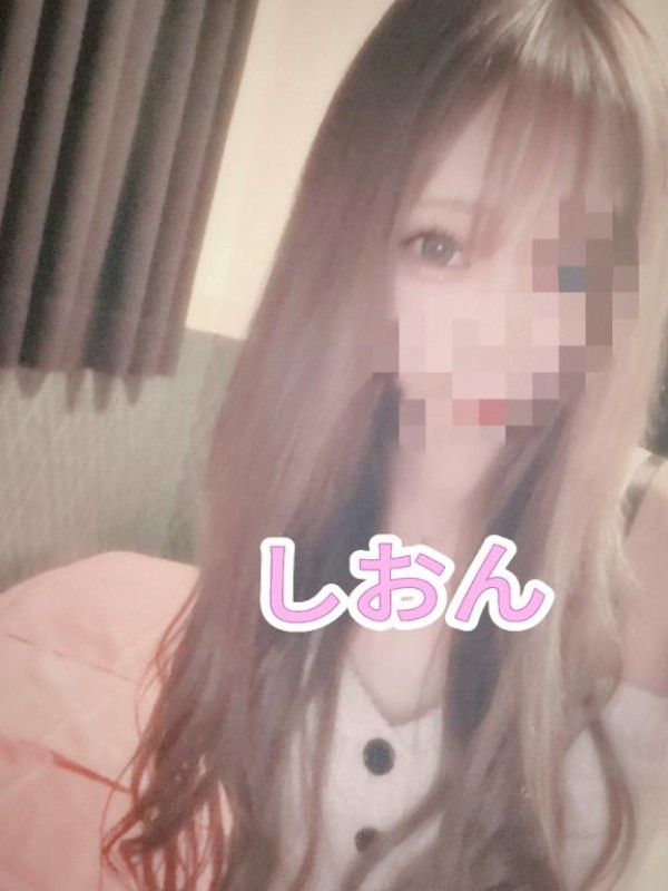 しおん【ロイヤルOP対応】出勤しました?