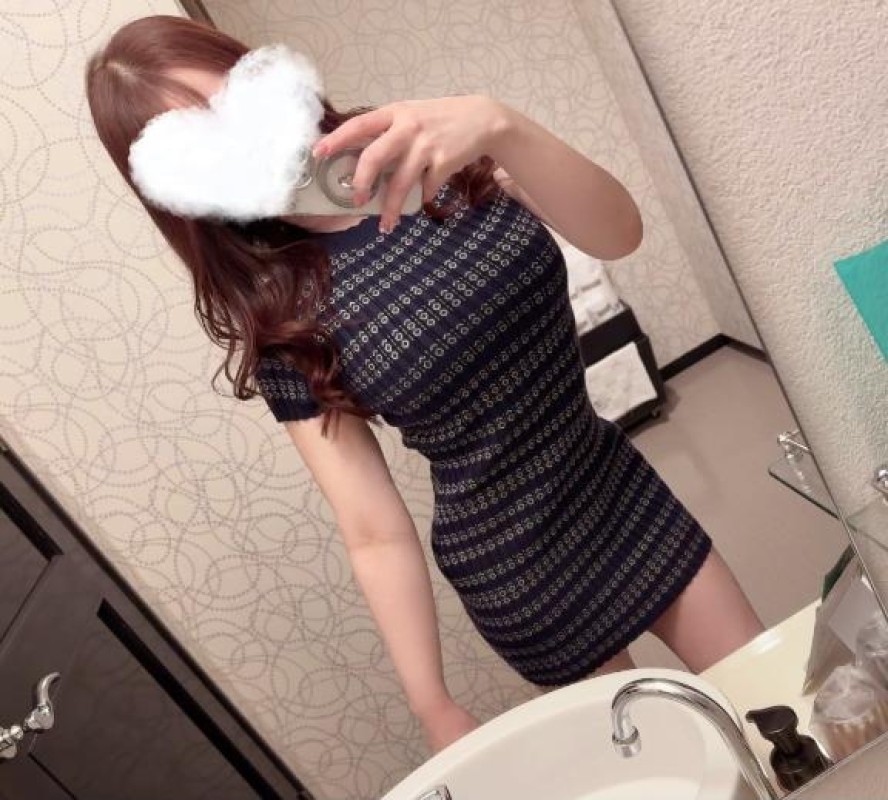 英乃國屋 もも 週末??