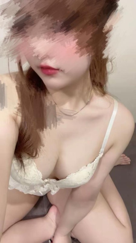 赤と黒 南　あんな います??