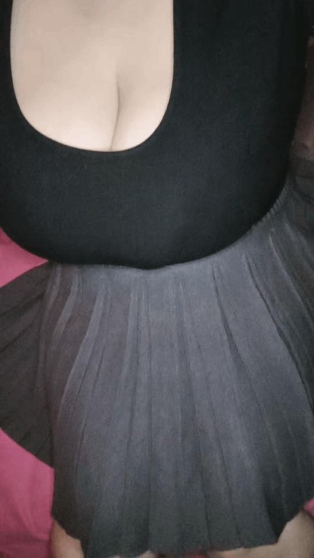 あいす☆色白美巨乳!!今日だけ特別?