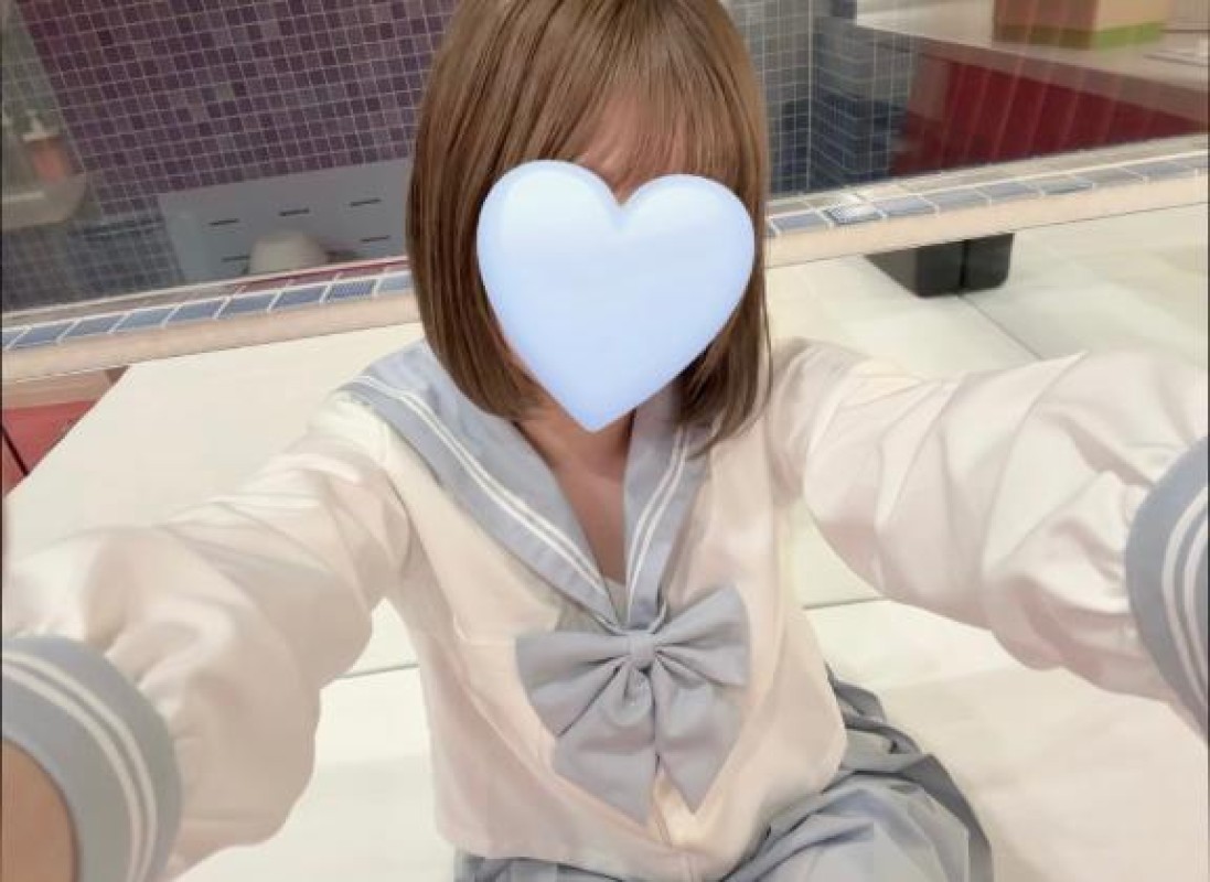 愛ドル学園　☆制服着たまま部☆ 白川　ゆずな☆止まらない可愛さ 完売ありがと?