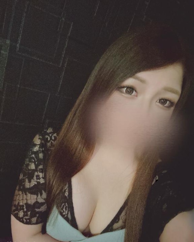 りむ♡ 気さくな濃厚奉仕嬢空きました?