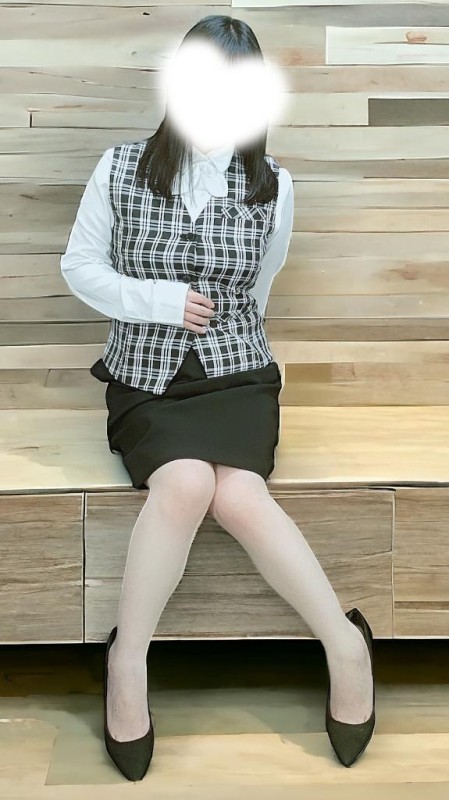 赤と黒 巴♡まみ【ロイヤルOP対応】 社会人〇年目