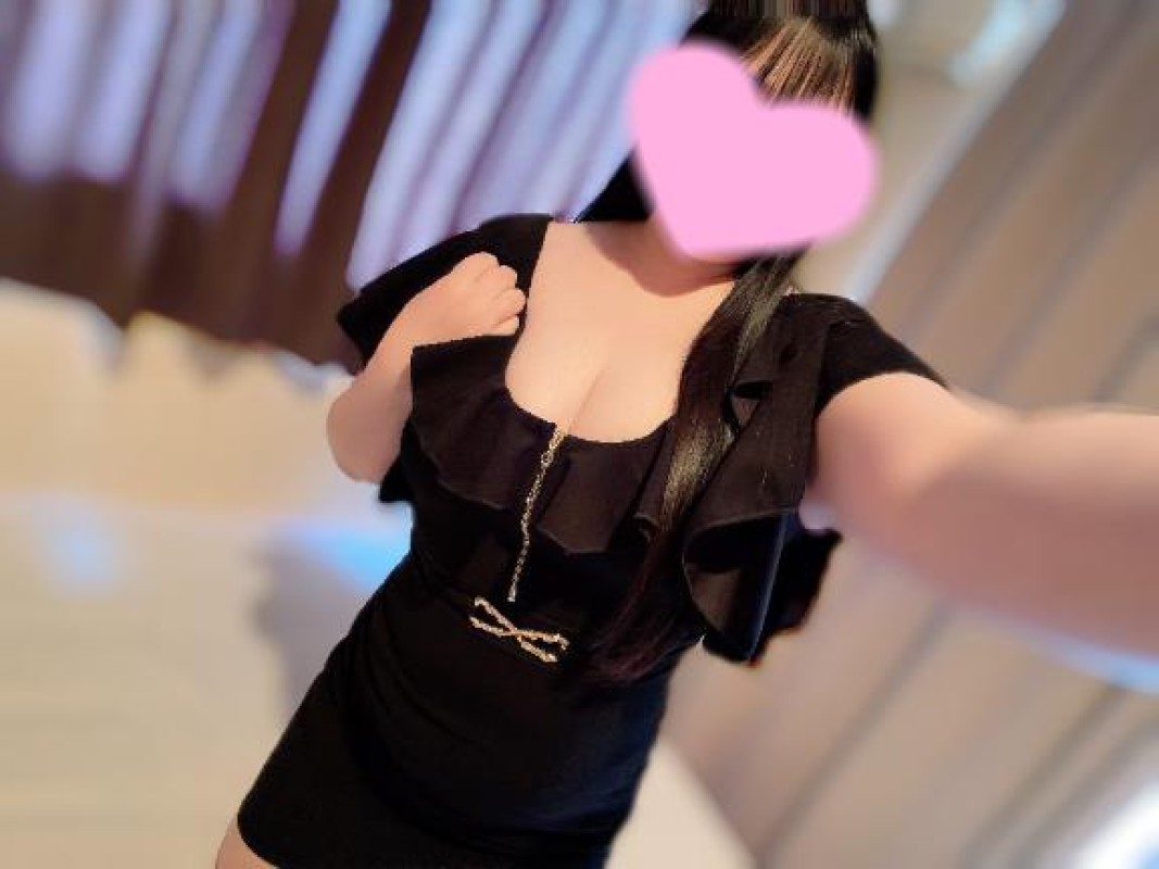 赤と黒 小鳥◇ももか【ロイヤルOP対応】 一緒に楽しい時間を💗