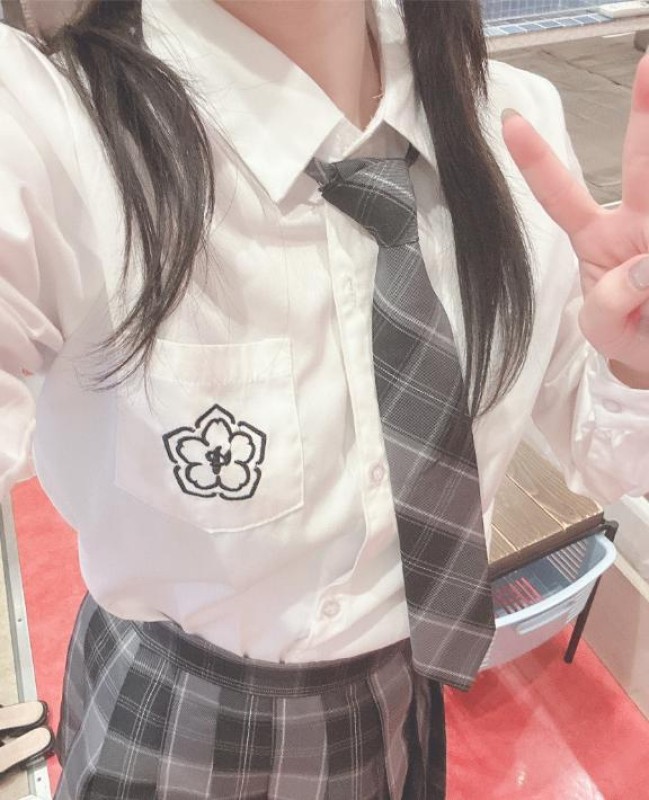 愛ドル学園　☆制服着たまま部☆ まお☆極上ふわふわおっぱい ????ﾟ