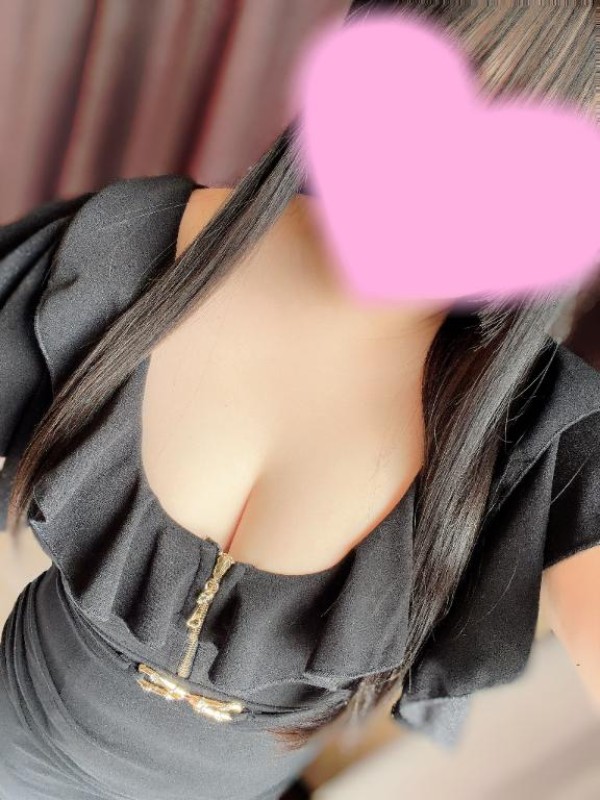 赤と黒 小鳥　ももか【ロイヤルOP対応】 ロイヤルオプション無料?