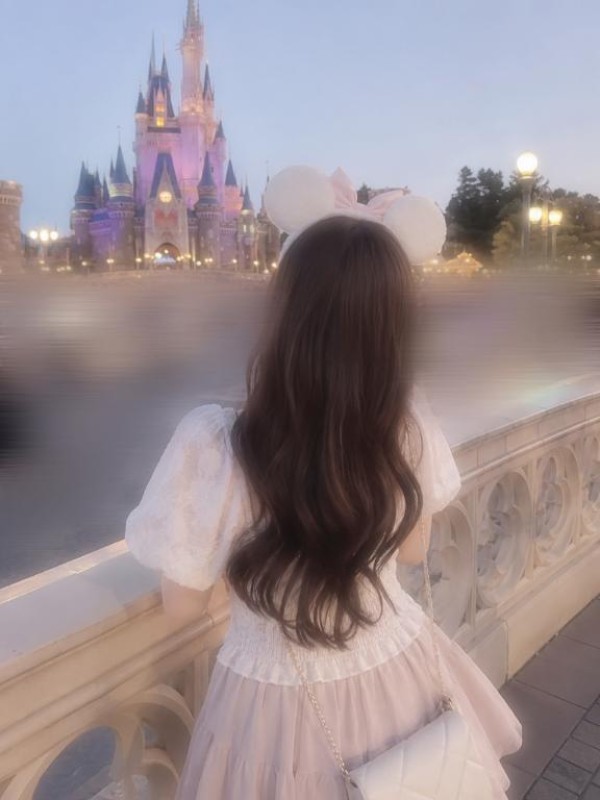 みおん♡愛嬌満点♡Eカップ美尻?夢の国???