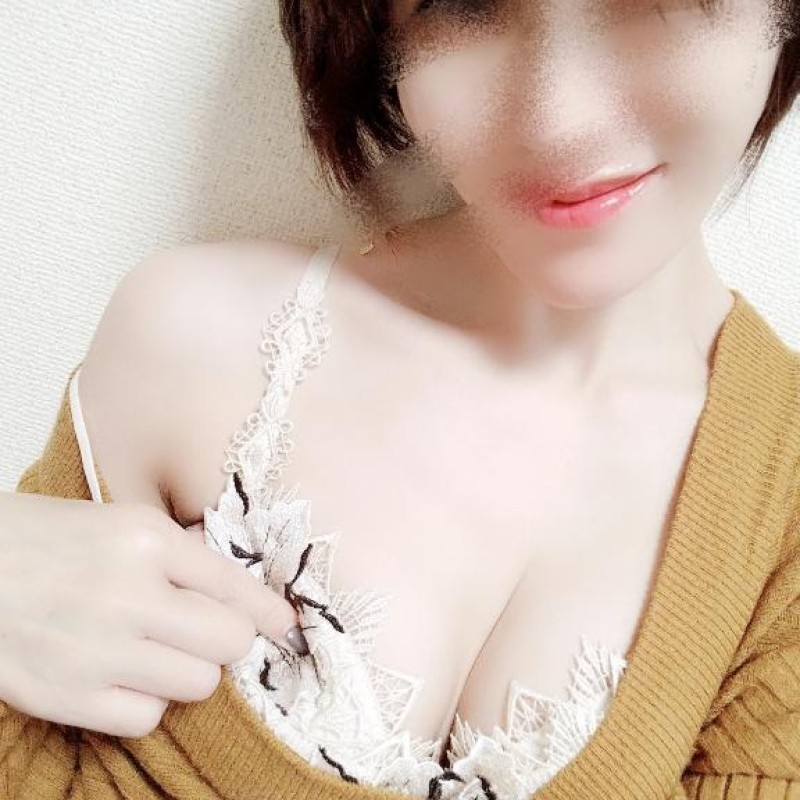 ありさ【ロイヤルOP対応】水曜日も元気に?