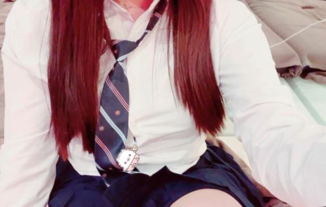 愛ドル学園　☆制服着たまま部☆ ふうあ☆未経験・黒髪・18才！ ??