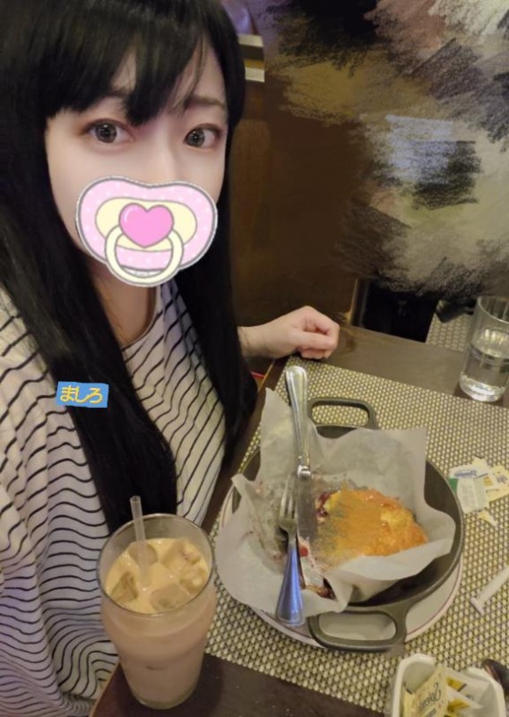 雪鍋　ましろ【プレミア】My bladder is about to burst.